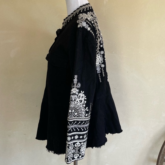 JOHNNY Was Embroidered Black Linen Style Full Button Front Jacket Woman’s M NWOT - Picture 3 of 12